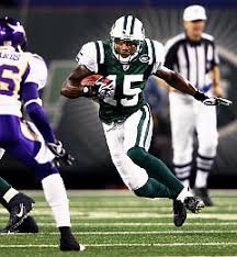 Jets' Wallace Wright turns