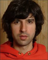 Demetri Martin (有點像James