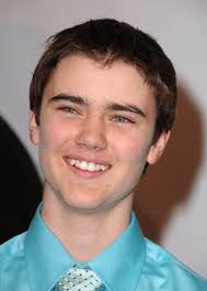 Cameron Bright Image 68dcc MV5BMjE1OTYyOTUyMV5BMl5BanBnXk ... Picture 7