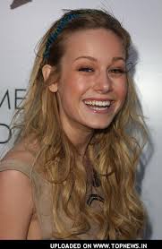Image Brie Larson at "Remember The Picture