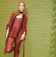 In related news Fashion chameleon