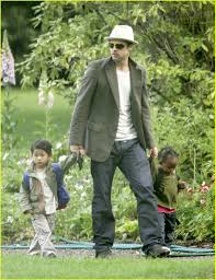 TAGS angelina jolie