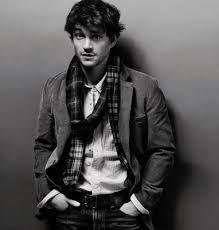 Image <b>Hugh Dancy</b> and Catalina Picture
