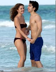 Image wait drew and <b>justin</b> ginny Picture